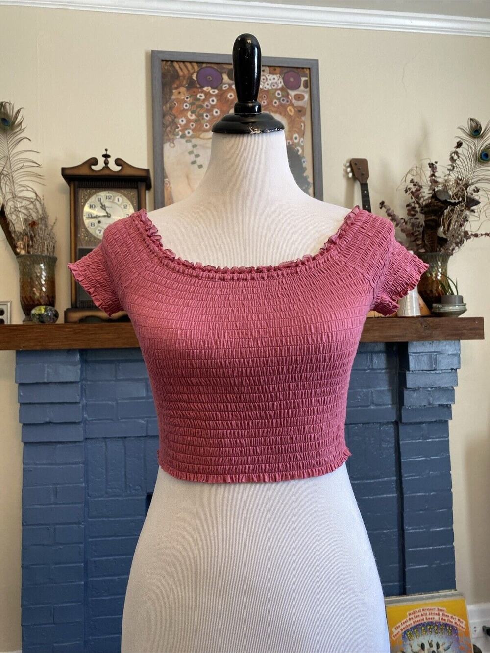 NEW Abercrombie & Fitch Top Womens XS Pink Off The Shoulder Smocked Crop Shirt